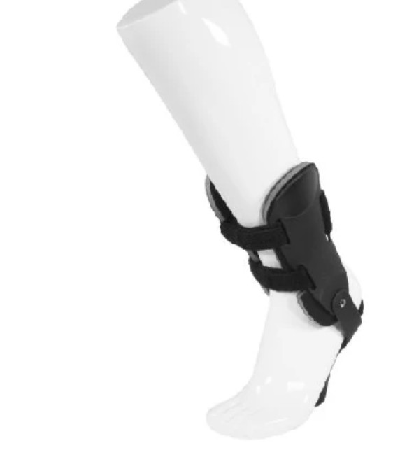 Stabilisateur de cheville articulé — sortie de botte